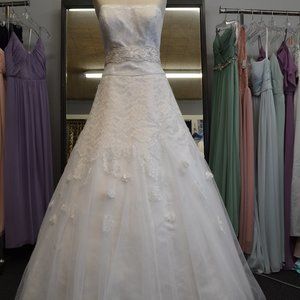 Oleg Cassini Wedding Dress